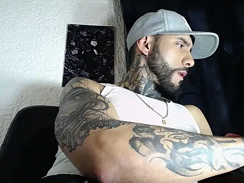 Snapshot of dante_d_angelo_ chatting on September 24, 2025, 6:31 am dante d angelo  online show from September 24, 2025, 6:31 am