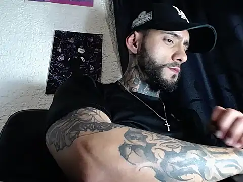 Snapshot of dante_d_angelo_ chatting on September 23, 2025, 7:15 am dante d angelo  online show from September 23, 2025, 7:15 am