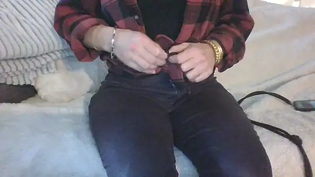 Valentinette online show from February 10, 2026, 10:58 am