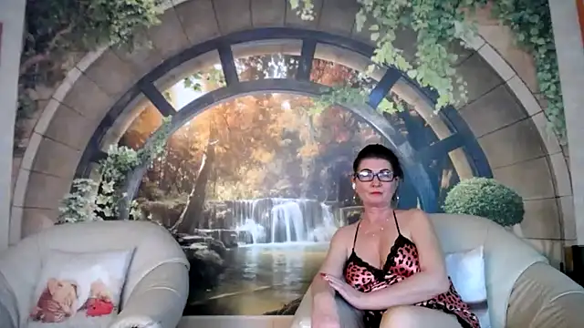 Kathylovexxx online show from April 2, 2026, 2:24 pm