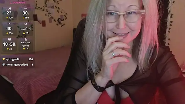 Snapshot of Wane_Witch chatting on February 1, 2026, 7:23 pm Wane Witch online show from February 1, 2026, 7:23 pm