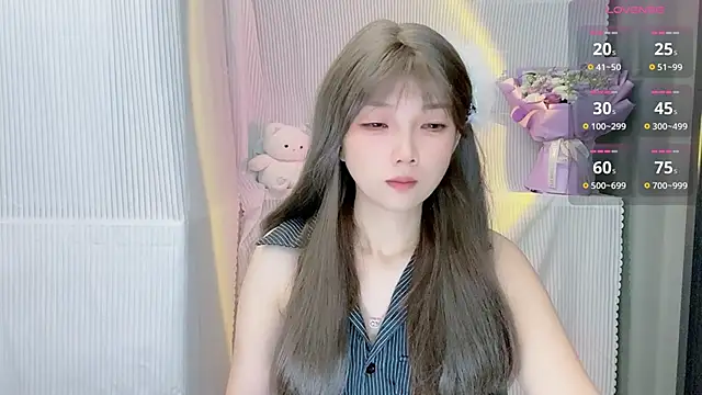 Snapshot of Evelyn-168 chatting on October 11, 2025, 12:50 pm Evelyn-168 online show from October 11, 2025, 12:50 pm