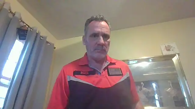 Snapshot of HunkofRock chatting on December 21, 2025, 2:19 pm HunkofRock online show from December 21, 2025, 2:19 pm