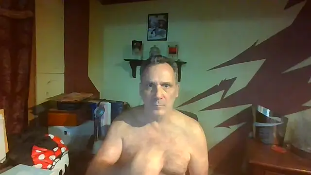 HunkofRock online show from July 15, 2026, 3:13 am