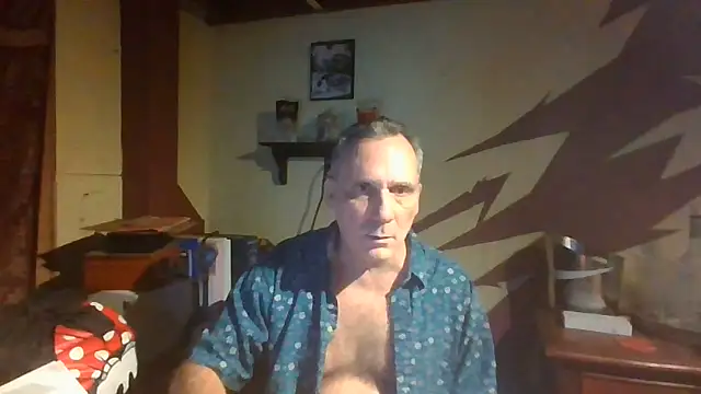 HunkofRock online show from July 1, 2026, 2:01 am