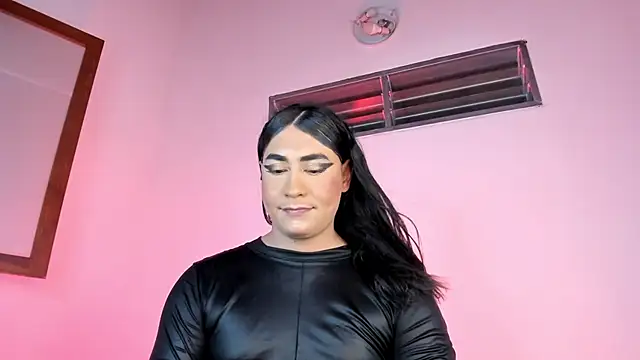 suprasexyjohn  online show from July 28, 2026, 8:52 pm