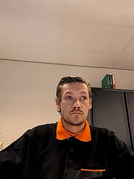 Snapshot of arnoanro chatting on July 20, 2026, 10:00 am arnoanro online show from July 20, 2026, 10:00 am