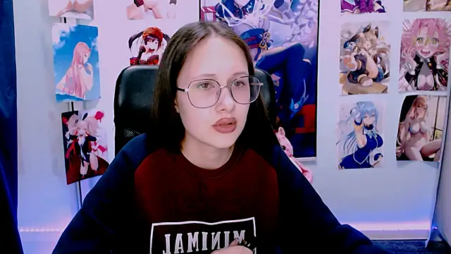Snapshot of mona_cloud chatting on March 9, 2025, 3:38 pm mona cloud online show from March 9, 2025, 3:38 pm