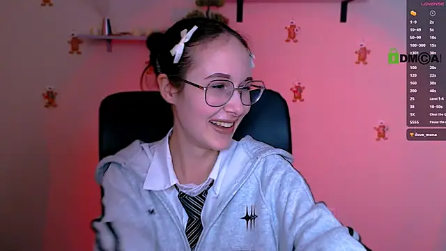 Snapshot of mona_cloud chatting on January 7, 2026, 8:14 pm mona cloud online show from January 7, 2026, 8:14 pm