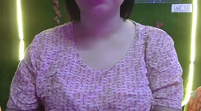 Snapshot of Hot_Anshi120 chatting on March 10, 2025, 7:50 pm Hot Anshi120 online show from March 10, 2025, 7:50 pm
