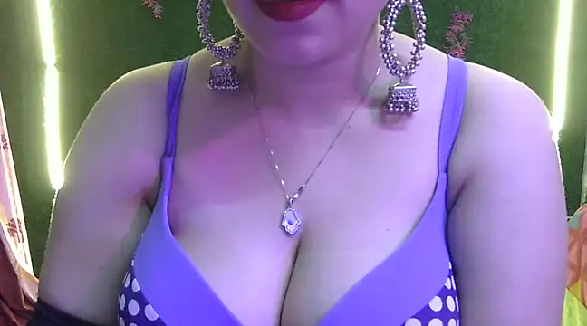 Snapshot of Hot_Anshi120 chatting on March 22, 2025, 6:33 am Hot Anshi120 online show from March 22, 2025, 6:33 am