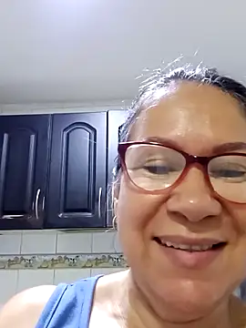 victoria wayne online show from September 10, 2025, 10:14 am