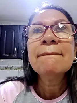 victoria wayne online show from September 17, 2025, 10:17 am