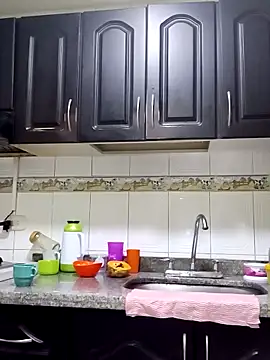 victoria wayne online show from November 6, 2025, 10:08 am