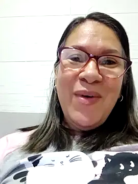 victoria wayne online show from October 4, 2025, 10:06 am