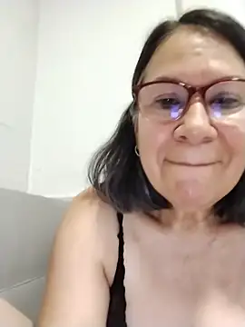 Snapshot of victoria_wayne chatting on May 14, 2026, 10:56 am victoria wayne online show from May 14, 2026, 10:56 am