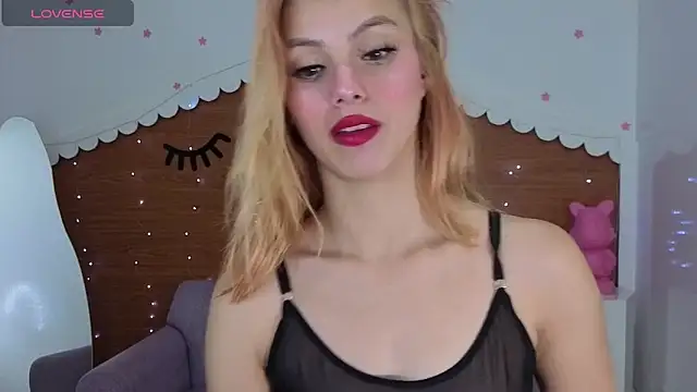 Snapshot of emma_wockll_t chatting on April 28, 2026, 1:04 pm emma wockll t online show from April 28, 2026, 1:04 pm