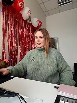 Snapshot of Juicy_PeachLux chatting on February 25, 2026, 5:51 am Juicy PeachLux online show from February 25, 2026, 5:51 am