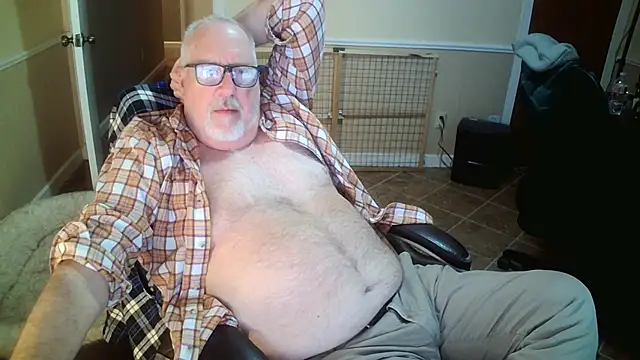 superbearboss online show from November 1, 2025, 4:30 am