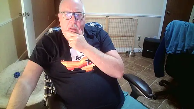 superbearboss online show from October 23, 2025, 12:37 pm