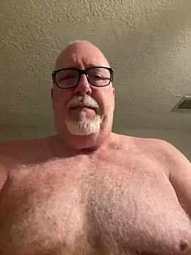 Snapshot of superbearboss chatting on February 19, 2026, 5:04 am superbearboss online show from February 19, 2026, 5:04 am