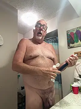 Snapshot of superbearboss chatting on May 27, 2026, 1:15 am superbearboss online show from May 27, 2026, 1:15 am