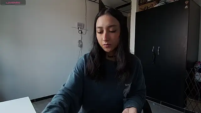 22Amatista online show from March 19, 2025, 3:08 pm