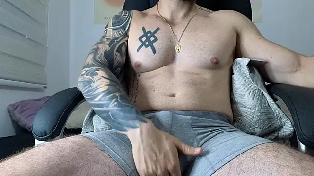 Snapshot of Isaac_Carter chatting on November 10, 2025, 11:15 am Isaac Carter online show from November 10, 2025, 11:15 am