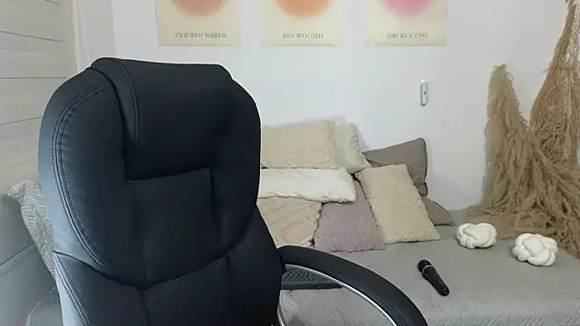 Snapshot of Isaac_Carter chatting on November 18, 2025, 11:02 am Isaac Carter online show from November 18, 2025, 11:02 am