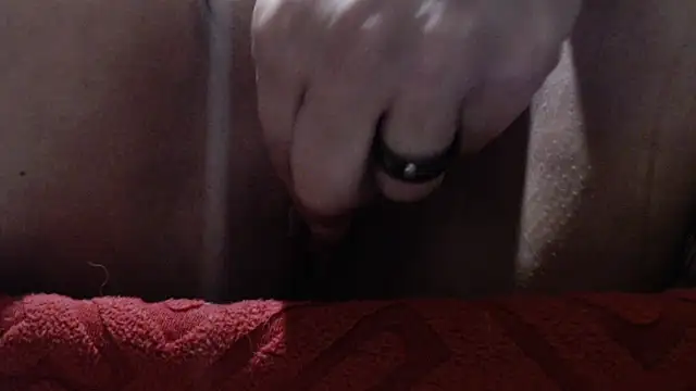 AnoukCavin online show from April 7, 2026, 9:49 pm