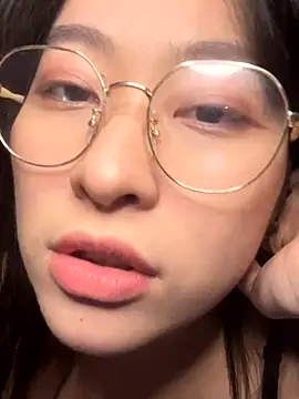 Snapshot of 214Jun chatting on October 9, 2025, 3:23 pm 214Jun online show from October 9, 2025, 3:23 pm