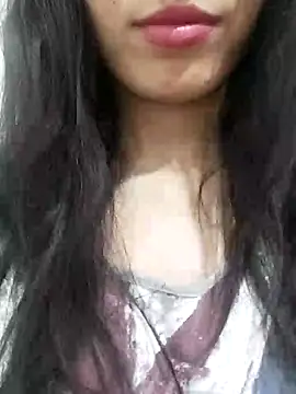 Snapshot of saraaxx1 chatting on November 26, 2025, 10:37 am saraaxx1 online show from November 26, 2025, 10:37 am