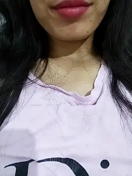 Snapshot of saraaxx1 chatting on December 5, 2025, 4:16 pm saraaxx1 online show from December 5, 2025, 4:16 pm