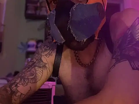 danix wild wolf online show from May 30, 2026, 1:56 am