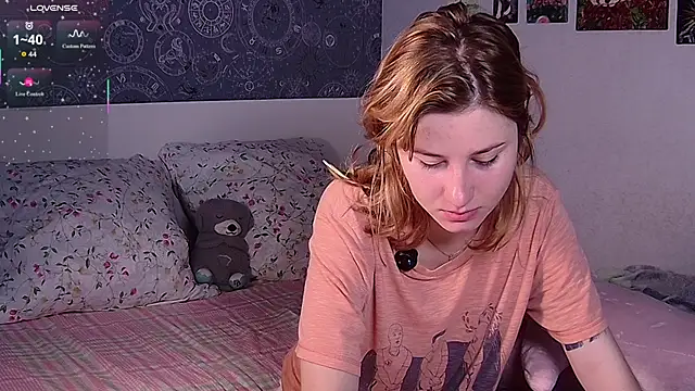 Cute Cate404 online show from July 17, 2026, 2:53 am