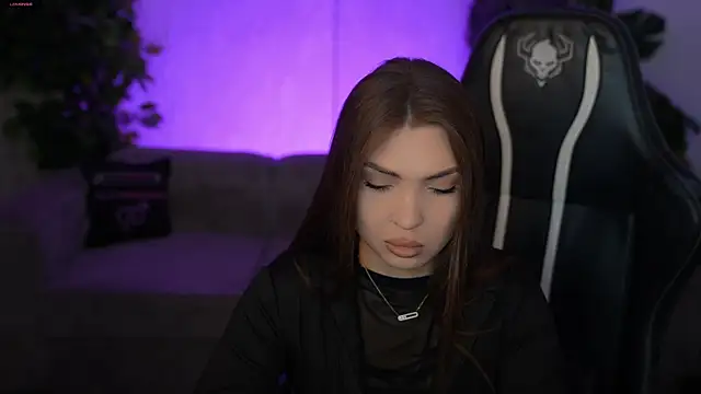 Snapshot of Billie054 chatting on November 11, 2025, 6:30 am Billie054 online show from November 11, 2025, 6:30 am