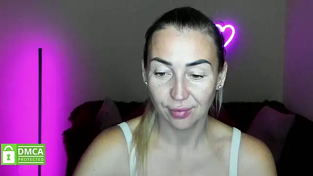 Kiss julli88I online show from October 15, 2025, 5:32 pm