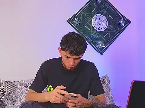 Snapshot of samevansx_ chatting on November 12, 2025, 4:33 pm samevansx online show from November 12, 2025, 4:33 pm