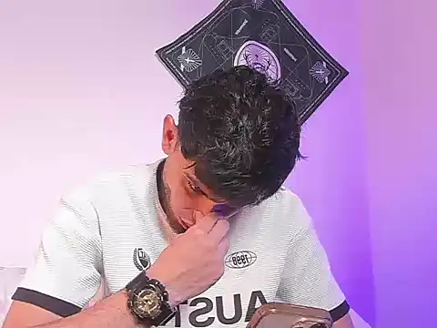 samevansx  online show from April 2, 2026, 5:41 pm