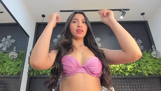 Snapshot of Linda-Shy chatting on March 11, 2025, 2:40 pm Linda-Shy online show from March 11, 2025, 2:40 pm