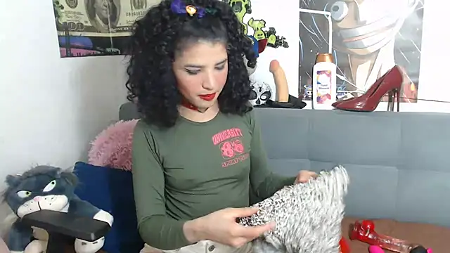 Amala Hott online show from November 15, 2025, 12:14 am