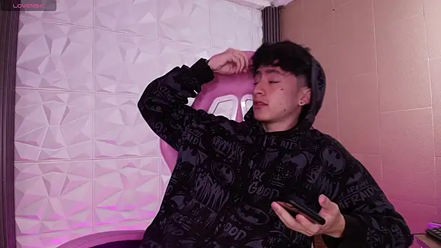 troy rouge online show from January 12, 2026, 11:28 am