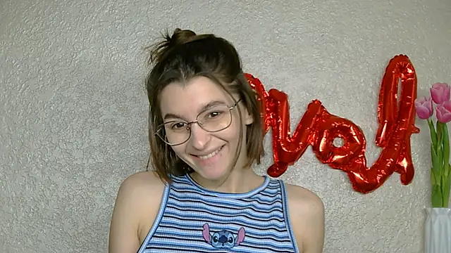 Snapshot of luna_Gharming chatting on March 9, 2025, 8:51 am luna Gharming online show from March 9, 2025, 8:51 am