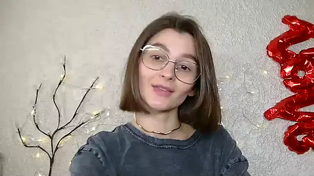 Snapshot of luna_Gharming chatting on March 19, 2025, 10:55 am luna Gharming online show from March 19, 2025, 10:55 am