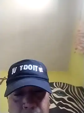 Brianmexboy online show from March 16, 2025, 7:49 pm