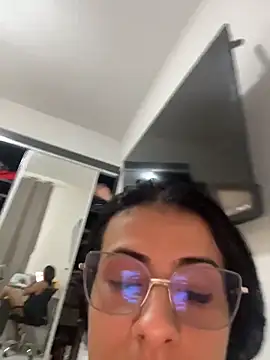 Snapshot of jheicylli chatting on February 24, 2026, 5:47 pm jheicylli online show from February 24, 2026, 5:47 pm