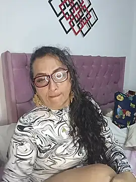 AlessandraLeroy online show from February 6, 2026, 2:40 am