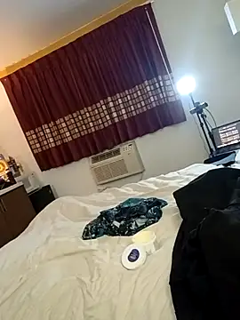 Snapshot of KITTYBOOBOOFUXX chatting on October 27, 2025, 1:39 am KITTYBOOBOOFUXX online show from October 27, 2025, 1:39 am