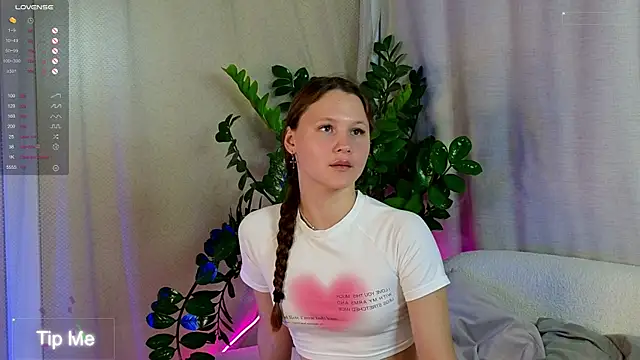 Snapshot of AmeliRoyse chatting on September 11, 2025, 5:13 pm AmeliRoyse online show from September 11, 2025, 5:13 pm