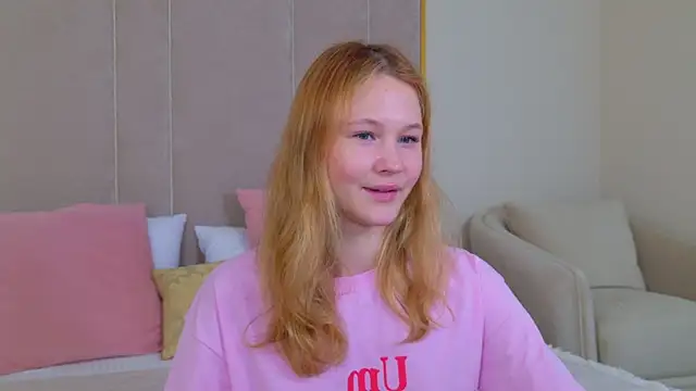 Snapshot of AmeliRoyse chatting on May 14, 2026, 5:43 pm AmeliRoyse online show from May 14, 2026, 5:43 pm